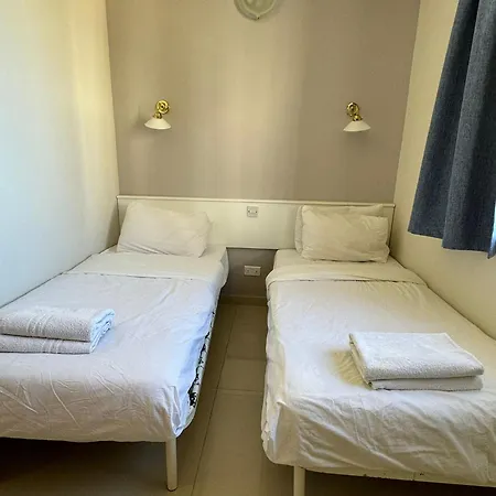 The Triton Aparthotel 3*
