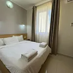 Aparthotel The Triton