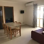 Aparthotel The Triton 3*