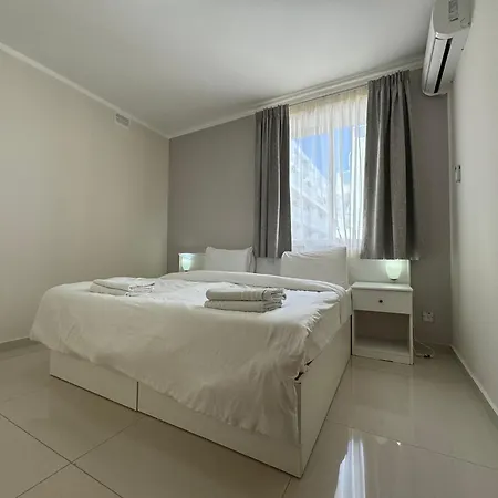 The Triton Hotel de apartamente 3*