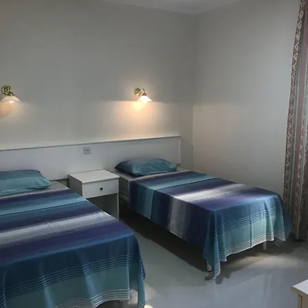 Aparthotel The Triton 3*