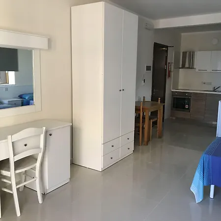 Hotel de apartamente The Triton 3*