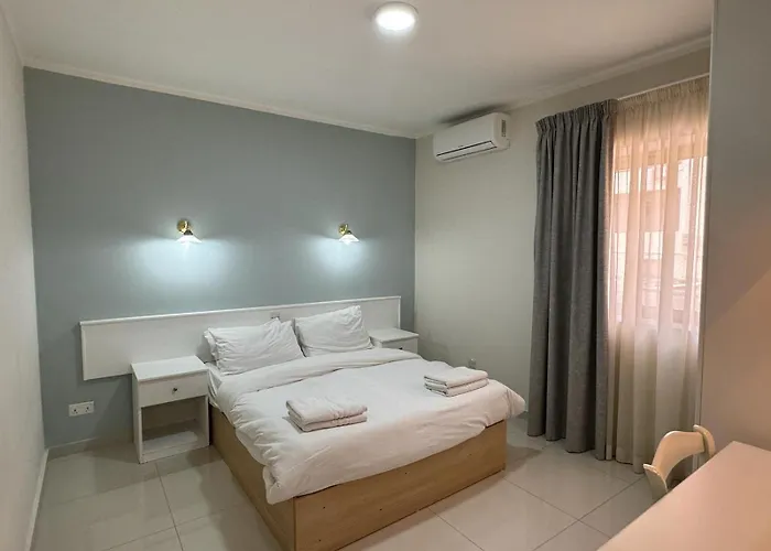 The Triton Apart Otel