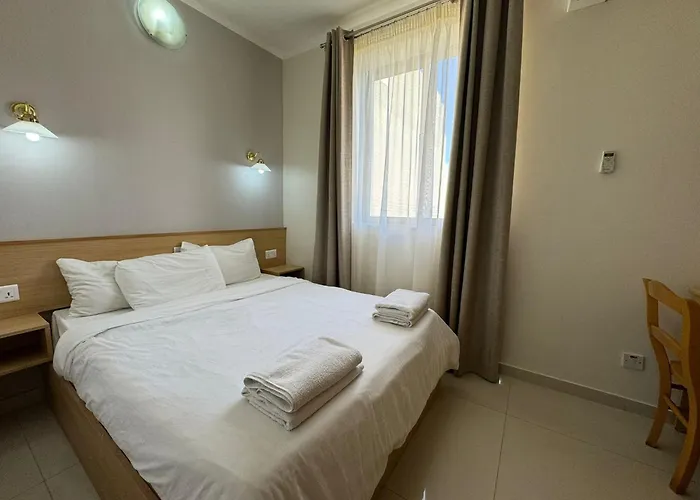 Apart Otel The Triton