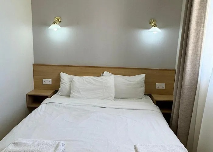 The Triton Апарт-отель Сент-Полс-Бей