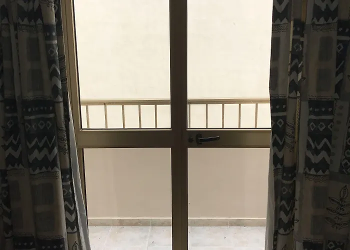 Апарт-отель The Triton Сент-Полс-Бей