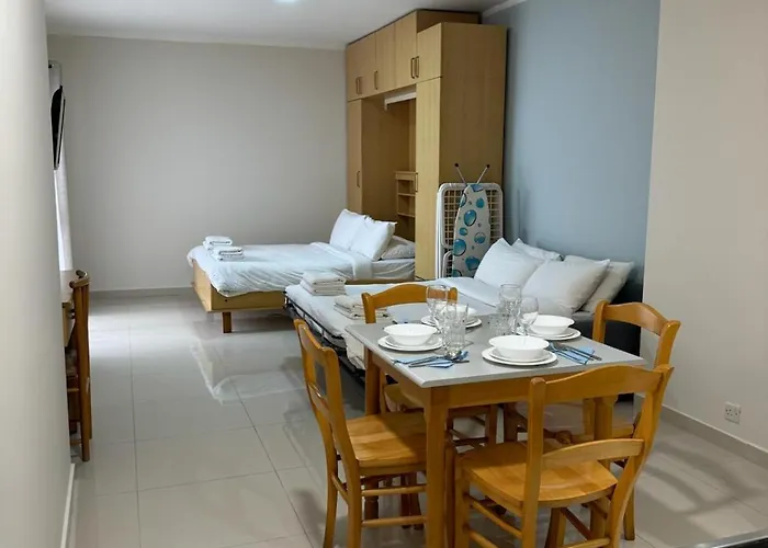 The Triton Apart Otel 3*